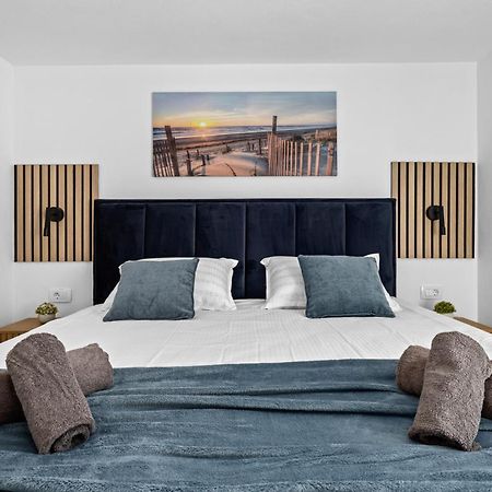 Apartment Nenad - Amazing Sea View ! Only 500 Meters From The Beach ! 法扎纳 外观 照片
