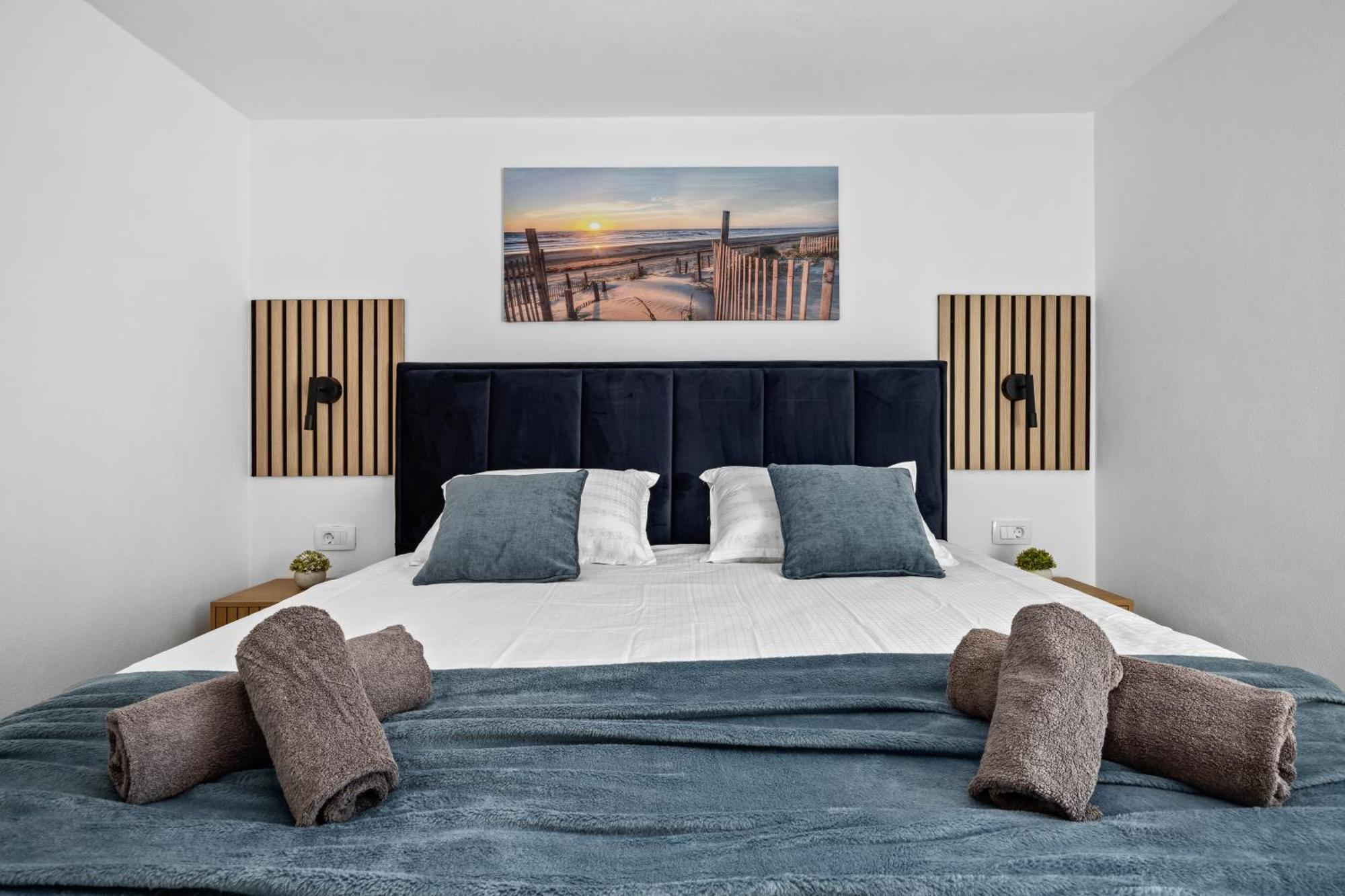 Apartment Nenad - Amazing Sea View ! Only 500 Meters From The Beach ! 法扎纳 外观 照片