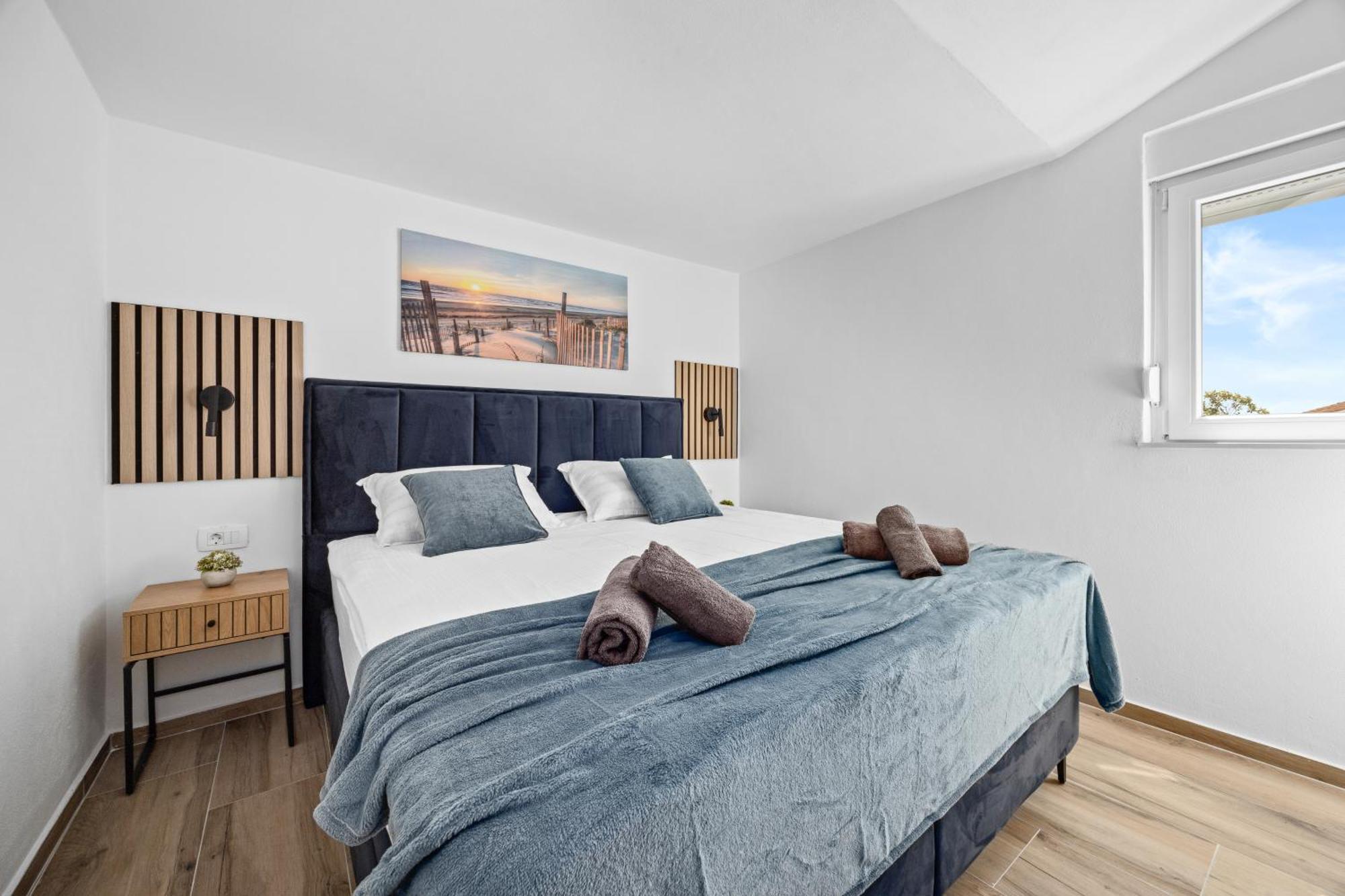 Apartment Nenad - Amazing Sea View ! Only 500 Meters From The Beach ! 法扎纳 外观 照片